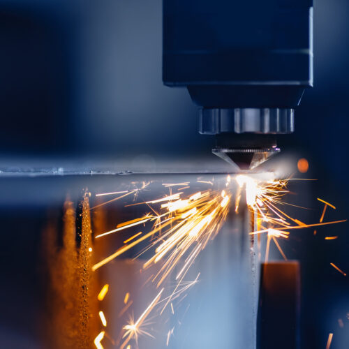 How are Manufacturers Using Luminance’s Legal-Grade  AI?