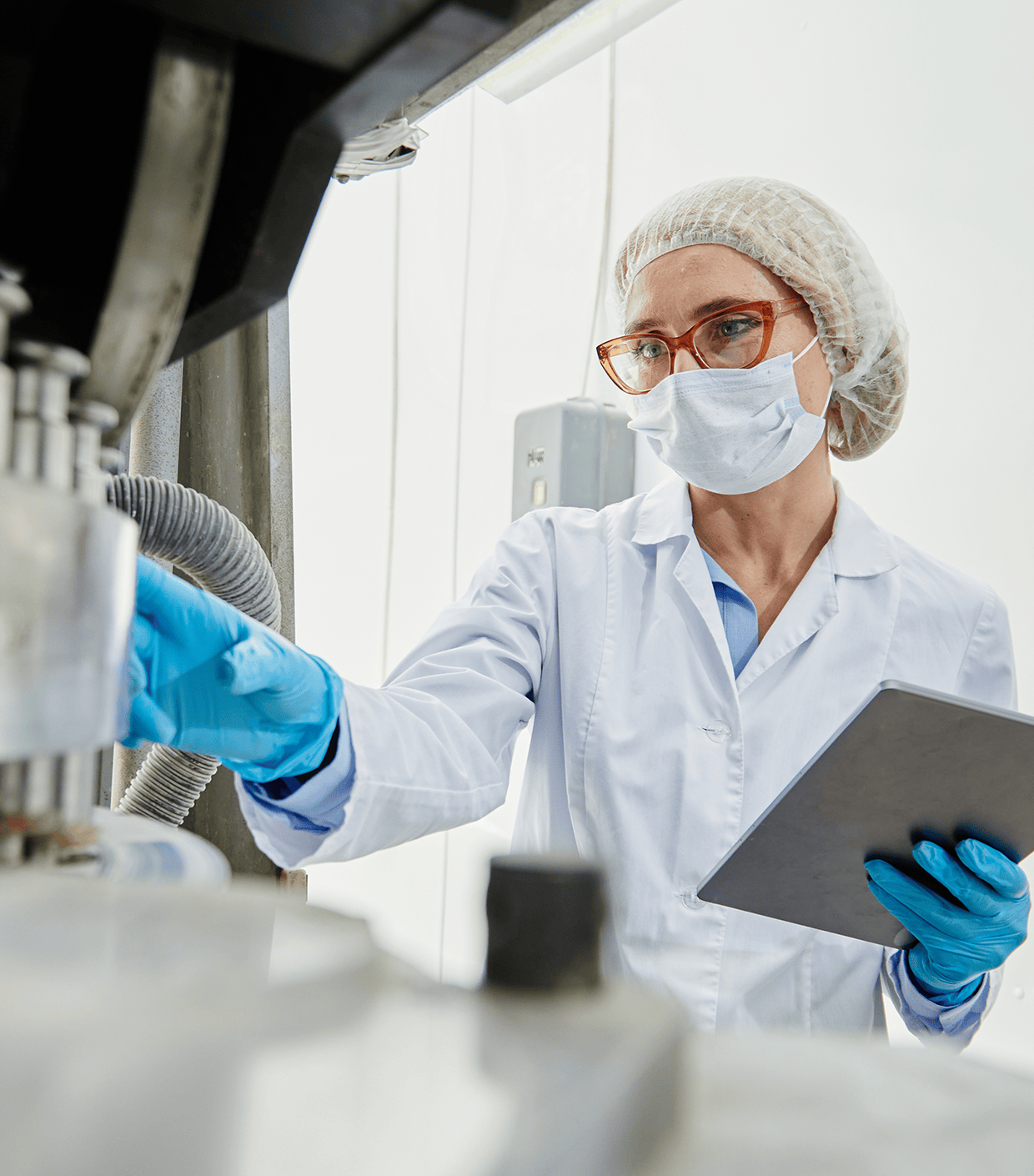 Supercharging Pharmaceutical Operations with Legal-Grade™ AI: Insights from Anna Rawlence, VP of Product and Customer Experience at Luminance