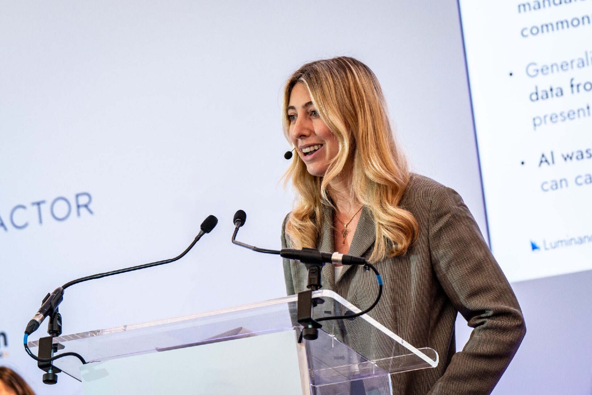 Boosting Productivity with Luminance’s AI